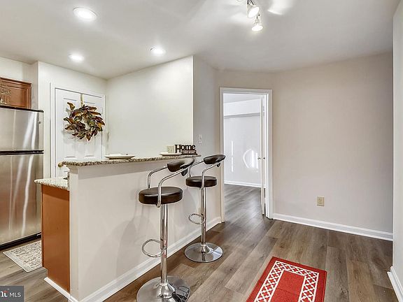 2nd image of 1515 Oronoco St