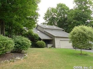 8212 Verbeck Dr, Manlius, NY 13104