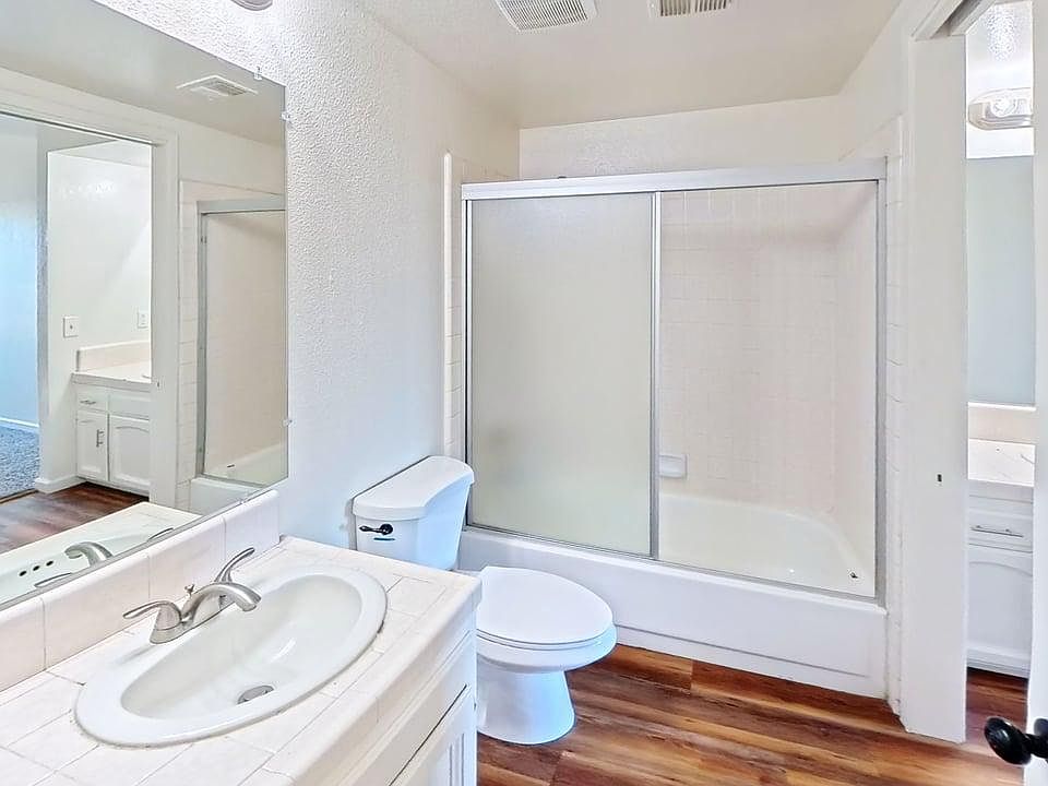 Upstairs bathroom