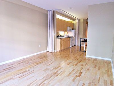 2nd image of 1655 Mission St Unit 343