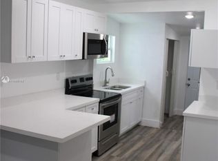 920 NW 64th St, Miami, FL 33150