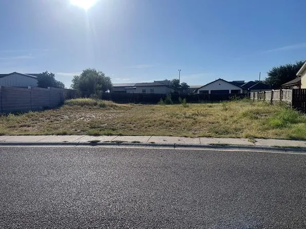 2001 Durango Ave, Laredo, TX 78046