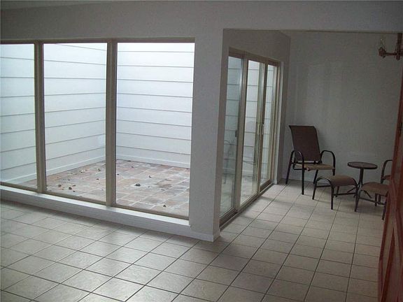 5th image of 60 T Huxley Ln