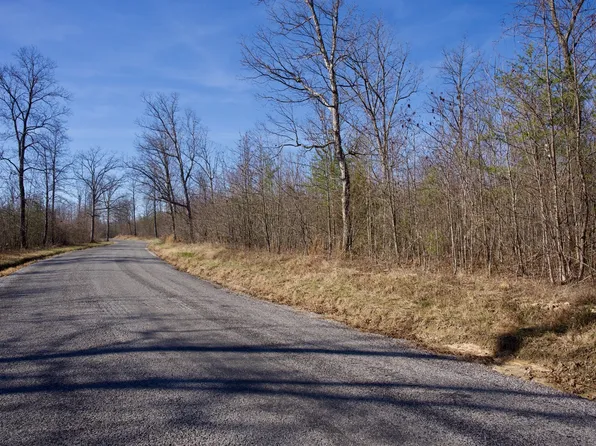 100A E Valley Rd, Pikeville, TN 37367