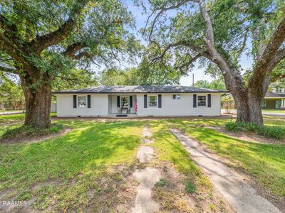 1078 Anse Broussard Hwy, Breaux Bridge, LA, 70517