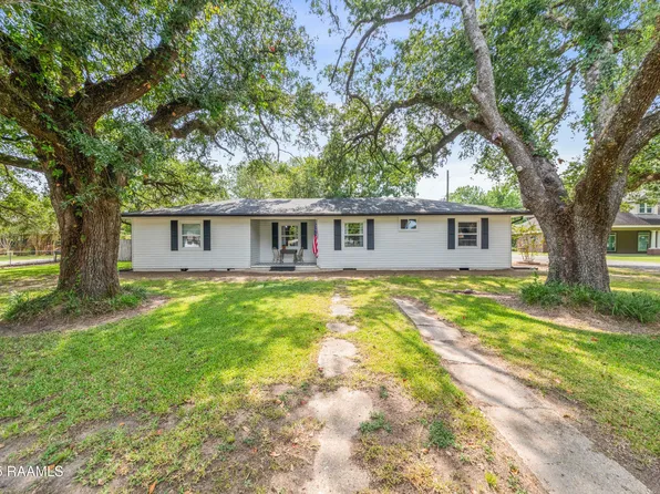 1078 Anse Broussard Hwy, Breaux Bridge, LA 70517