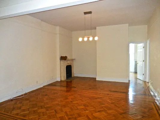 Rented by Aimee Grodanz, LREB | media 18