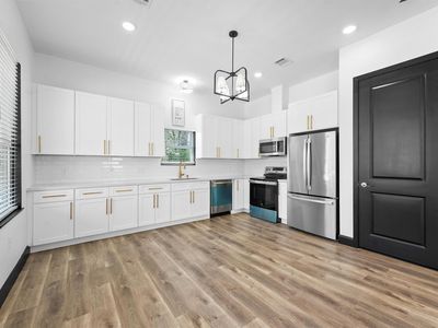 210 Canary St, Pointblank, TX, 77364