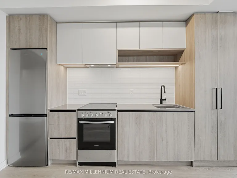 181 Sterling Rd #314 — Photo 4