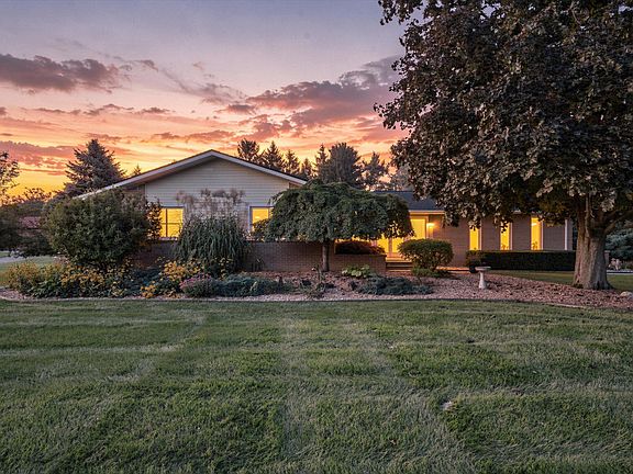 2nd image of 6297 Lodi Ln