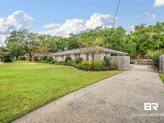 3rd image of 4228 Spring Valley Dr S