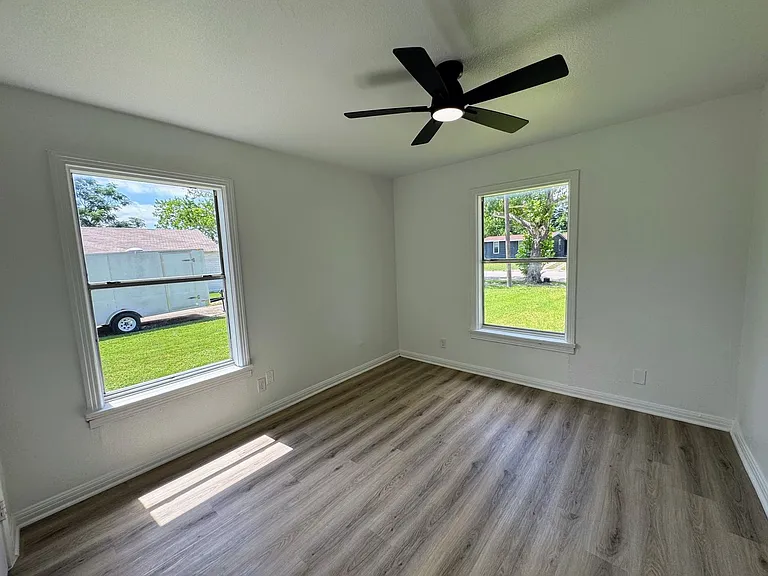 2723 Terrace Dr #2725 — Photo 13