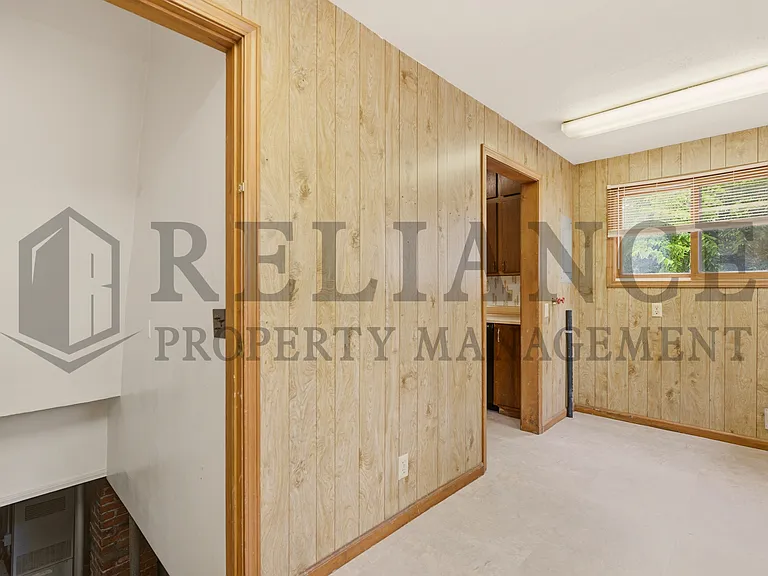 1425 S Laura Ave — Photo 22