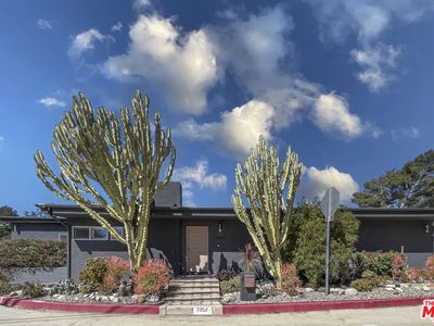 7257 Pacific View Dr, Los Angeles, CA, 90068