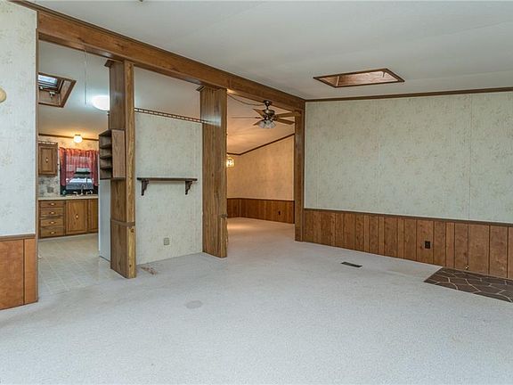 5th image of 49 Sycamore Dr #49