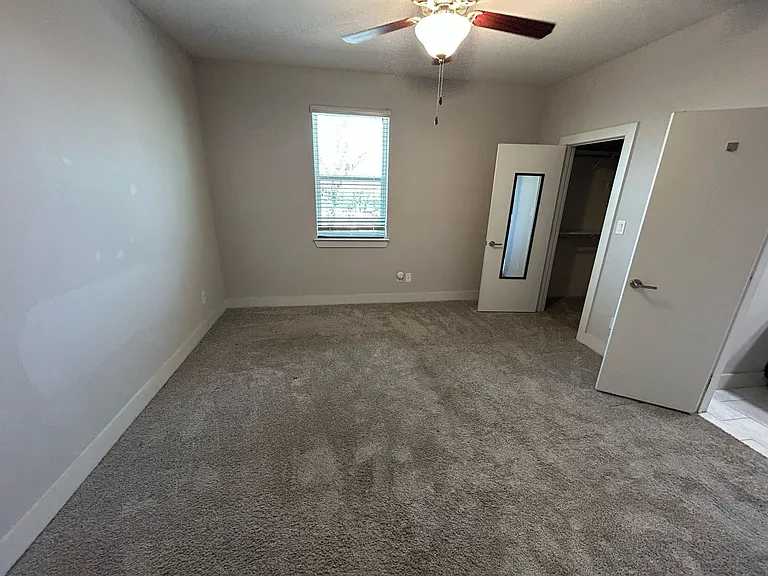 212 Stellariga Pl — Photo 24