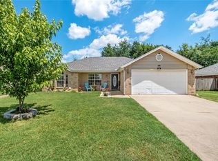 700 Patty Ln, Centerton, AR 72719