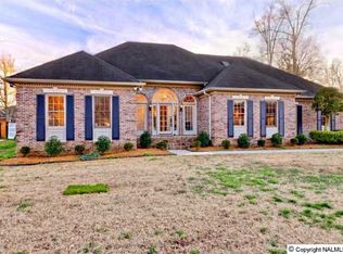 125 Lovvorn Ln NW, Huntsville, AL 35806