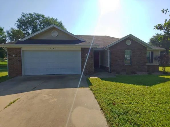 2112 Ford St, Pea Ridge, AR 72751