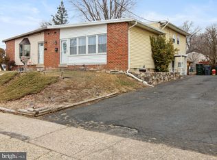 2585 Miriam Ave, Abington, PA 19001