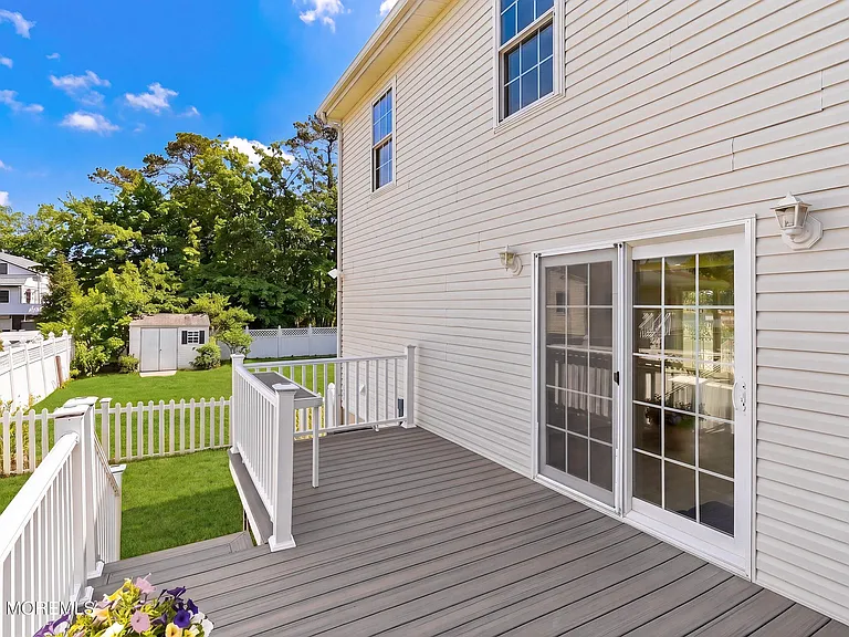 821 Bunnell St — Photo 36