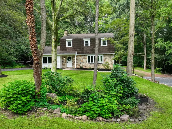 623 Elm St, East Earl, PA 17519