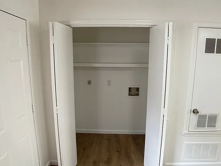 2513 Bay Oaks Dr #MAIN — Photo 10