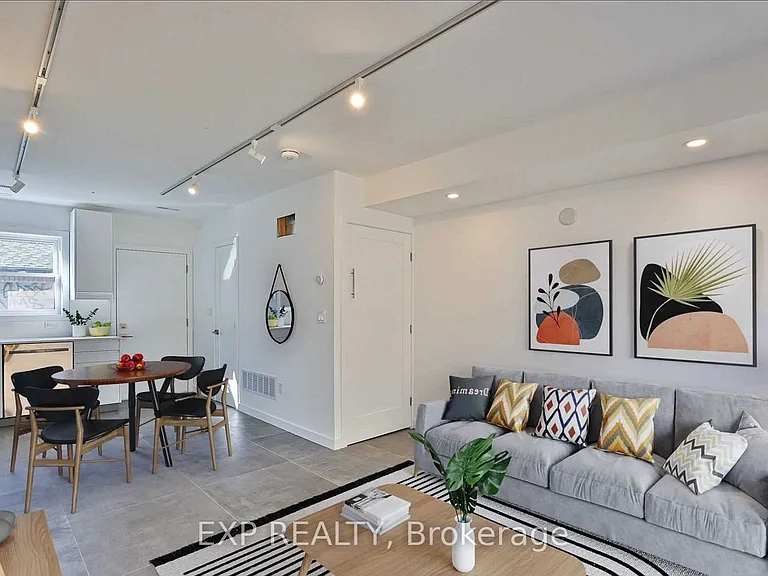 452 Montrose Ave #C — Photo 5
