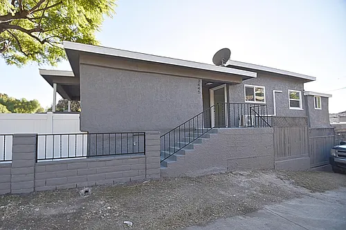 3445 Newton Ave Photo 1