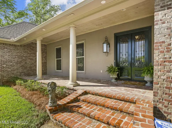 476 Wimbledon Dr, Brandon, MS 39047