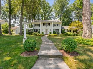 24 Bennington Rd, Morristown, NJ 07960