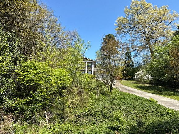 3rd image of 31 Ford Rd SE