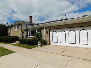 7944 46th St, Lyons, IL 60534