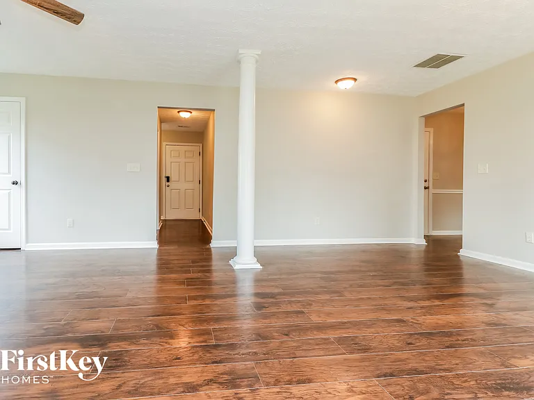 4015 Mission Way — Photo 2