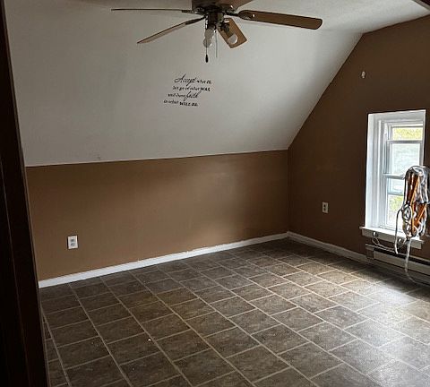 3rd image of 137 Hawley St #1