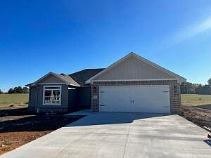 1st image of 121 Mountain View Dr