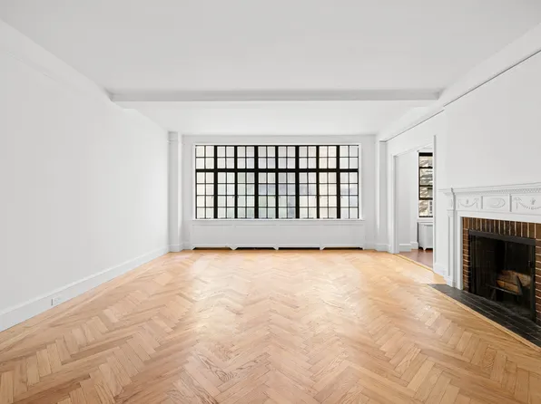 439 East 51st Street image 3 of 14