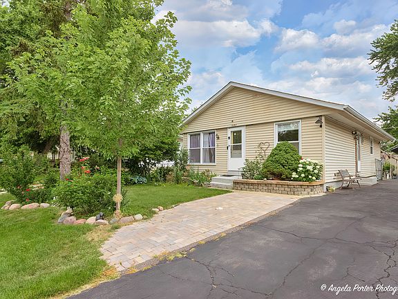 3rd image of 1507 Brentwood Dr