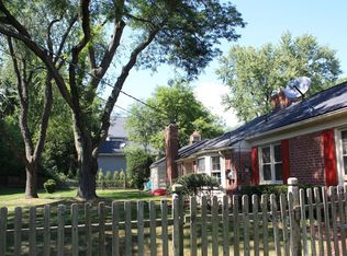 6290 Thurber Rd, Bloomfield Hills, MI 48301