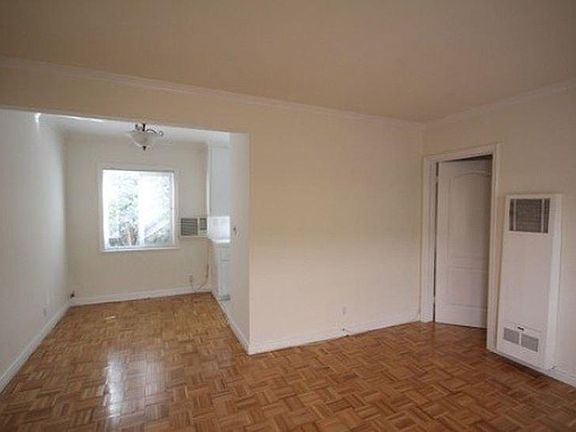3rd image of 140 N Wilson Ave APT 2