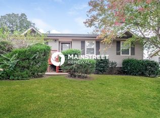 525 Oak Crest Dr, Birmingham, AL 35214