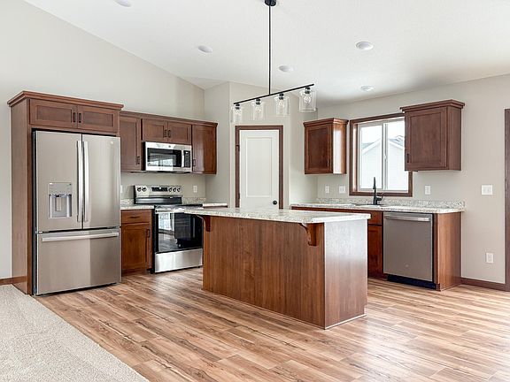 3rd image of 4616 9th St NE