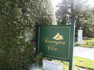 520 Hampton Rd APT 2, Southampton, NY 11968