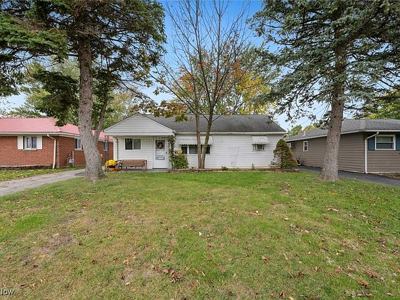2nd image of 382 Gayle Dr