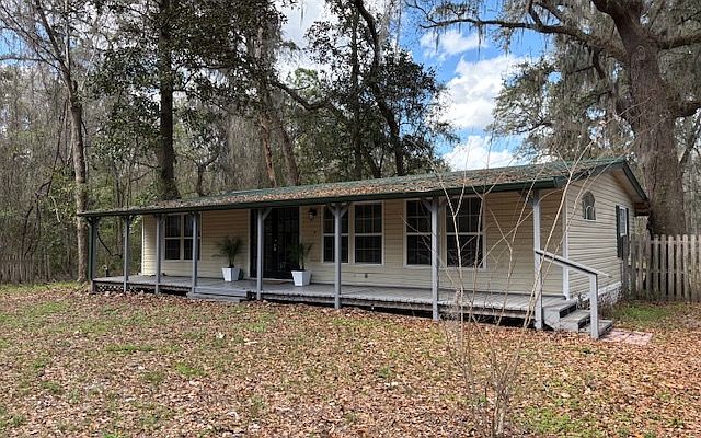 1st image of 221 SE Seclusion Gln