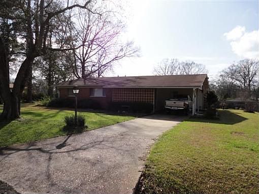 1st image of 102 W Highland Dr