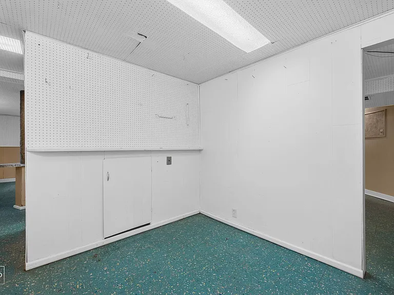 413 E Atwater Ave — Photo 40