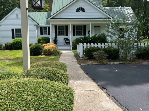 4404 Hitching Post Ln., Murrells Inlet, SC 29576