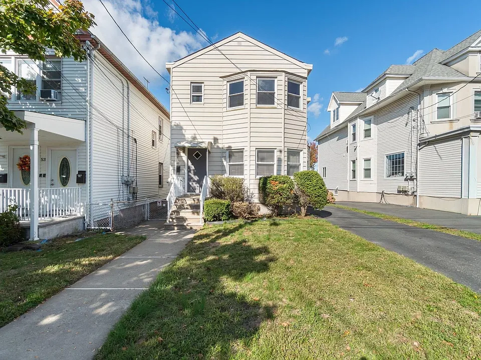 49 Livingston Ave #2