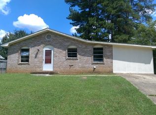 8300 Canaan Dr, Columbus, GA 31904